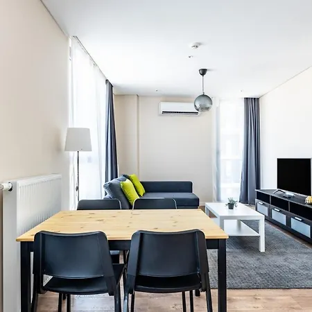 Apartamento Flat W Shared Pool And Garden 15 Min To Coast *