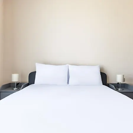 Apartamento Flat W Shared Pool And Garden 15 Min To Coast